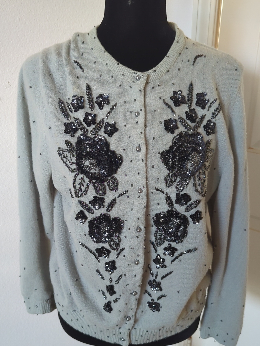 Vintage 1950's Grey Beaded Cardigan Sweater Size Lg-Xl